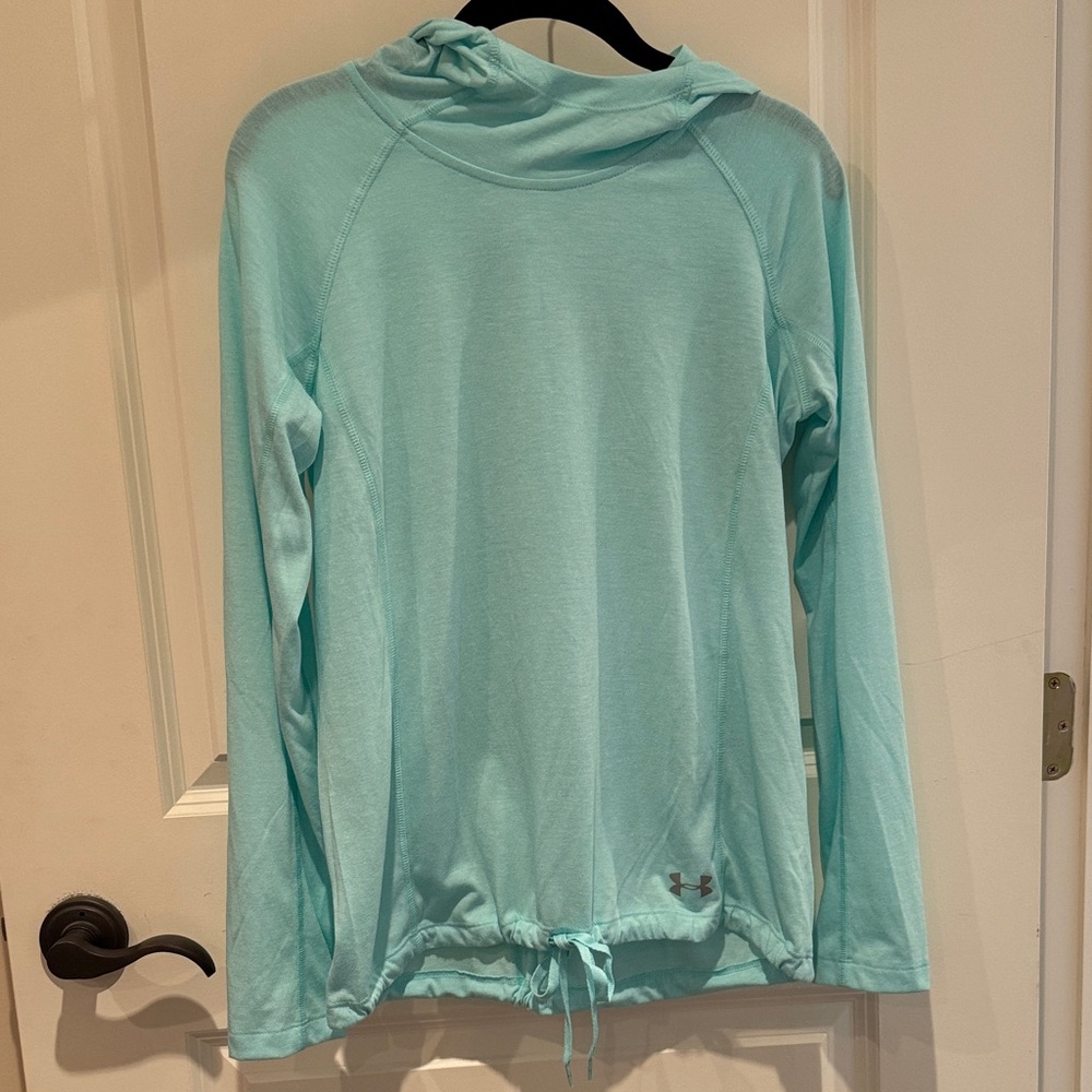 NWOT Under Armour Aqua Long Sleeve Top